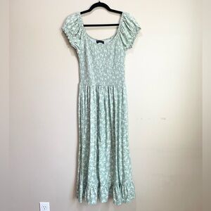 URBAN OUTFITTERS Floral Smocked Midi Dress